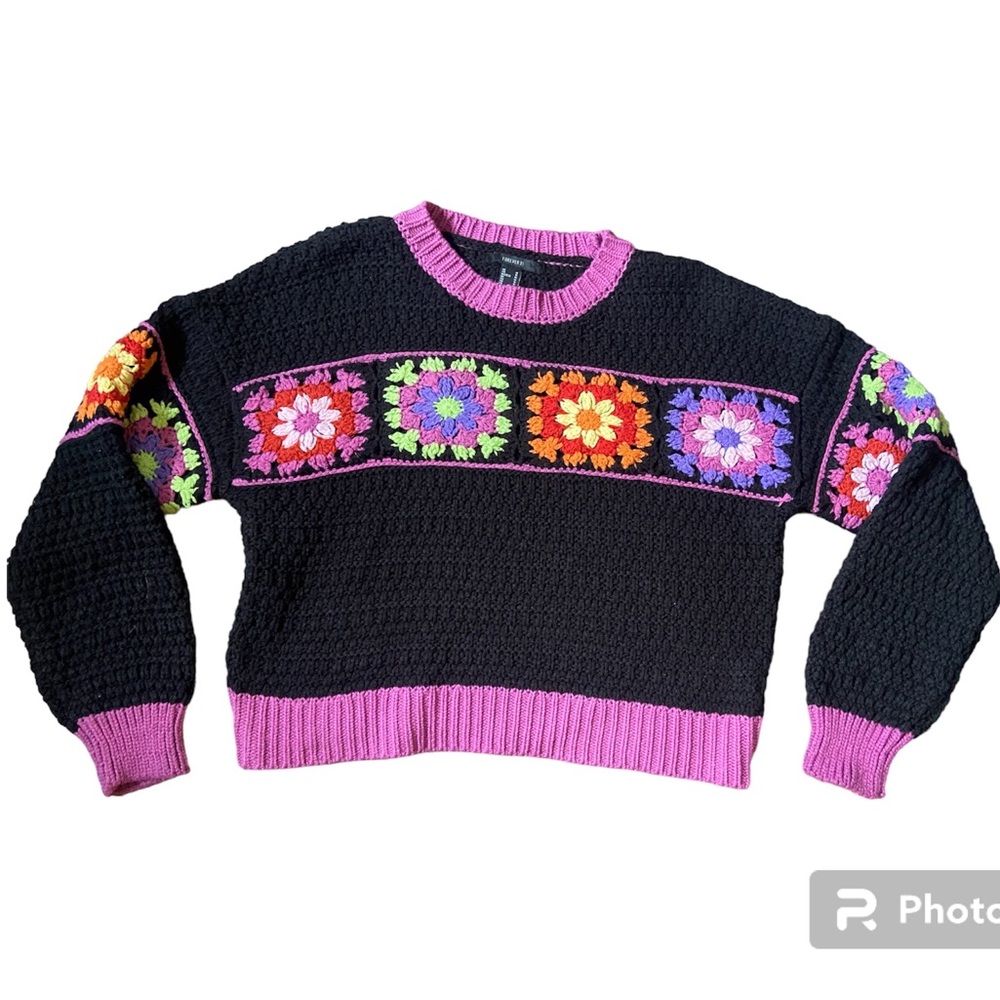 Forever 21 Black Colorful Crochet Pattern Patchwork Sweater Size Medium EuC